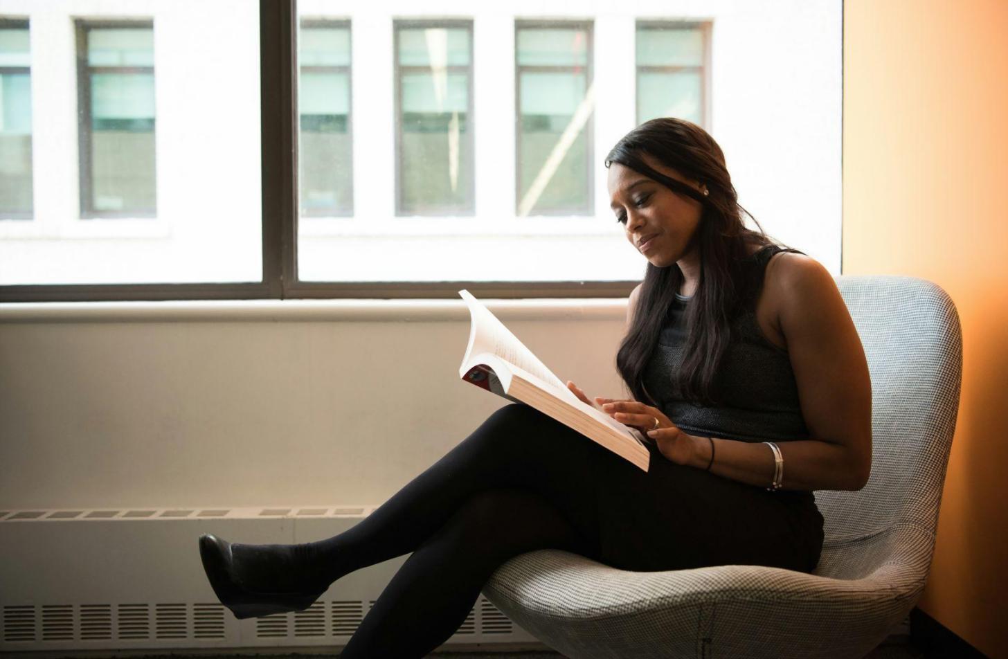 Proses pembelajaran analisis keuangan dengan pendekatan mendalam